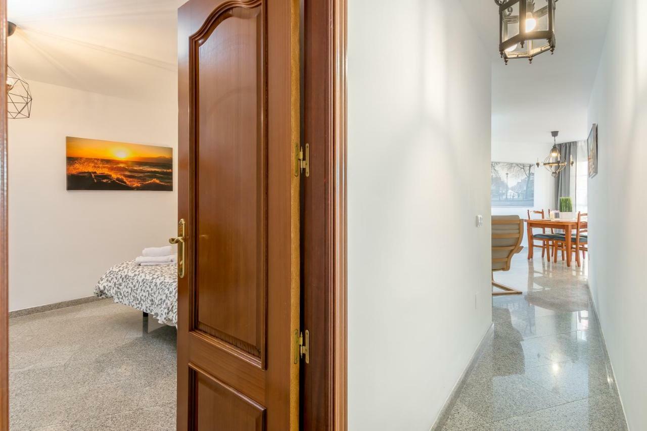 SF Carihuela Luxury Suite Torremolinos Bagian luar foto