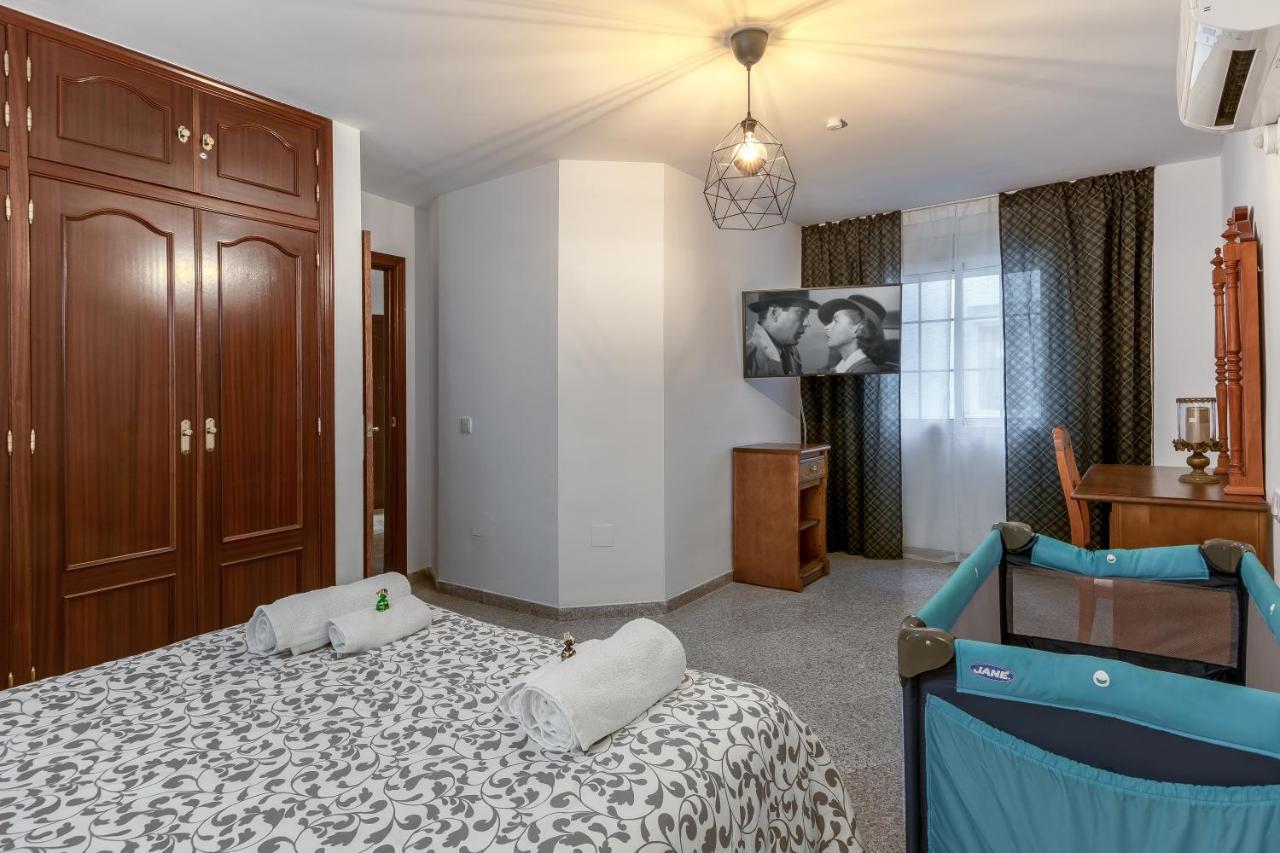 SF Carihuela Luxury Suite Torremolinos Bagian luar foto