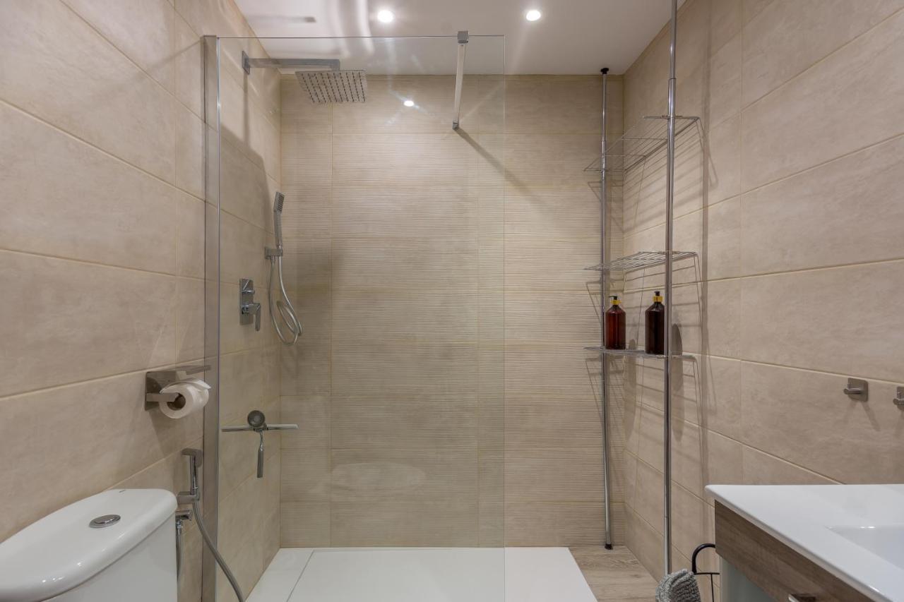 SF Carihuela Luxury Suite Torremolinos Bagian luar foto